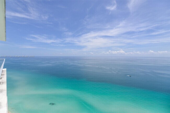 Building Photo - 16901 Collins Ave