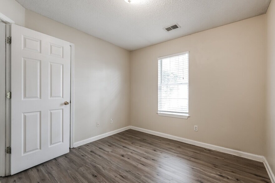 Building Photo - 3706 Wavetree Overlook NW