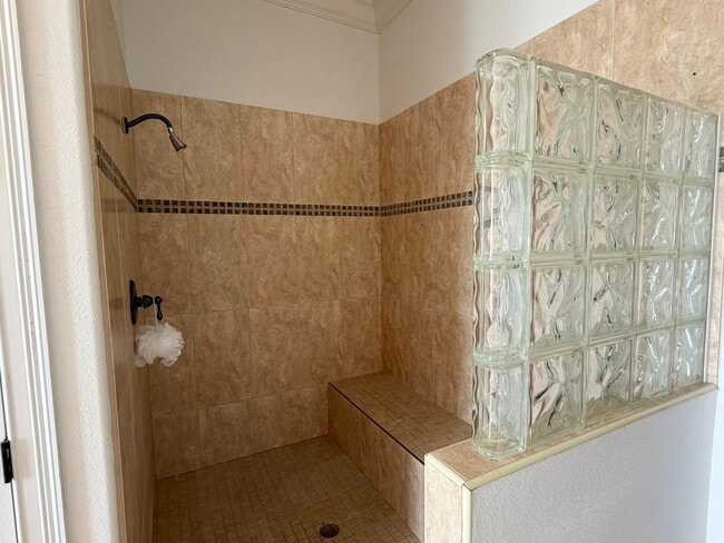 Building Photo - 2006 Pirie Pl