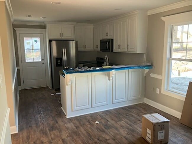 Building Photo - 5239 Castlewood Dr