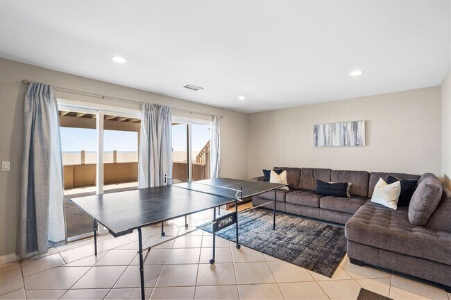 Building Photo - 5 Bedroom + 4 Bathroom Home  | Ocean Opulence | Furnished Monthly Rental