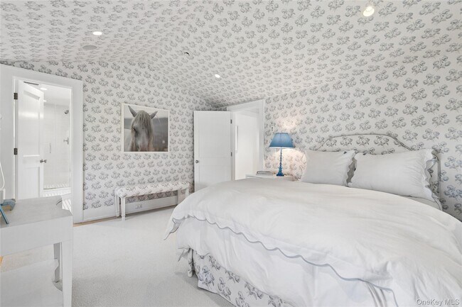 Building Photo - 60 Old Town Crossing