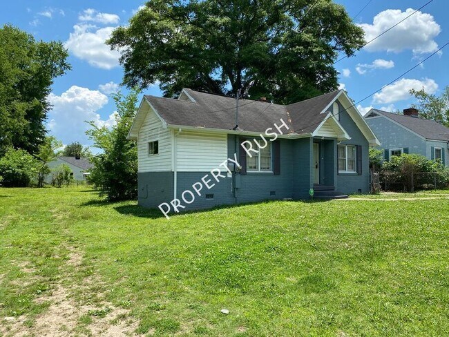 Building Photo - 112 N Lovell Ave