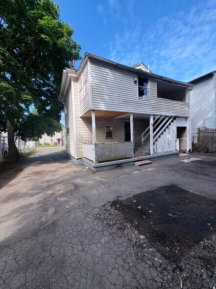 Building Photo - 57 Orchard St