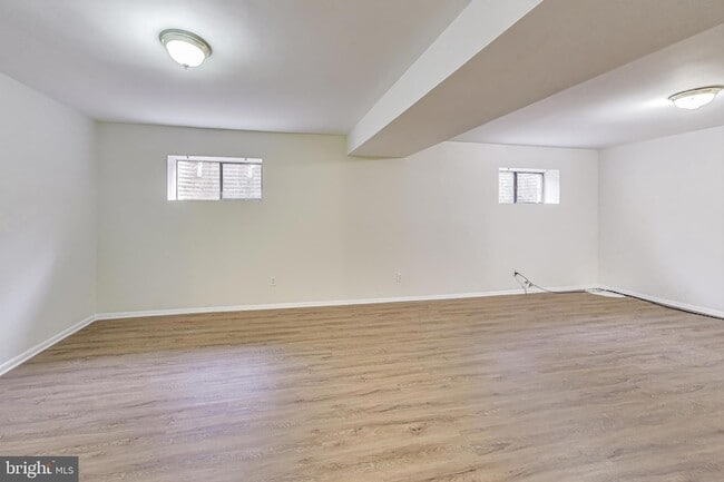 Building Photo - 10323 Snowpine Way
