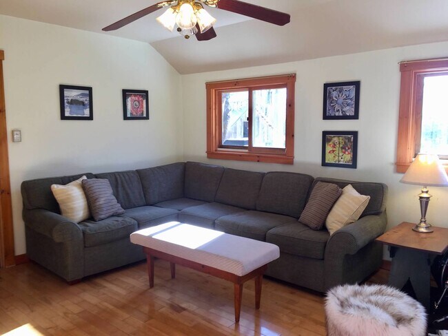 Building Photo - 1456 Bliss Rd