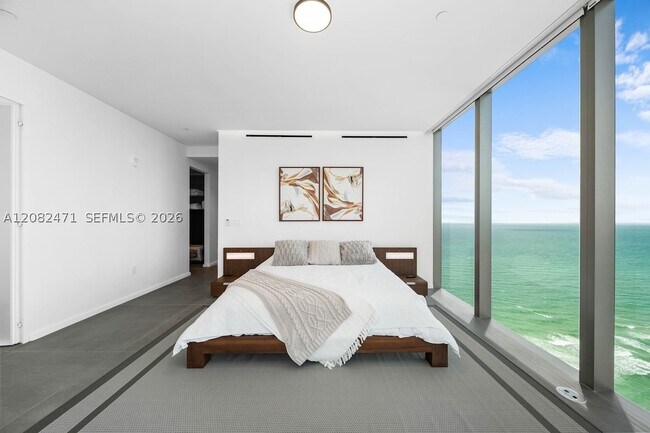 Building Photo - 2000 S Ocean Dr