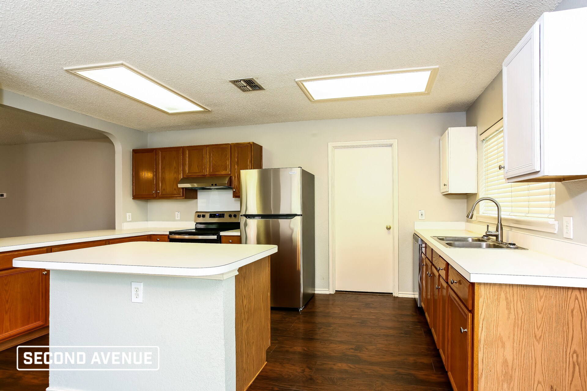 Building Photo - 2014 Brazos Dr