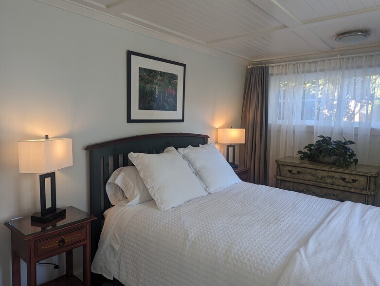 Bedroom with TV - 1411 NW 120th St