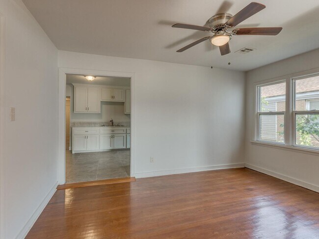 Building Photo - Home for rent in heart of OKC