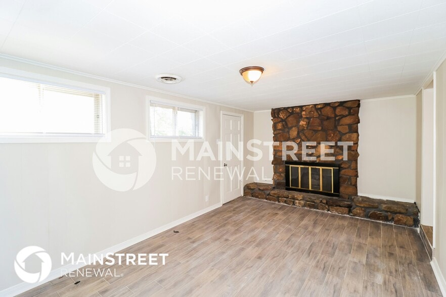 Building Photo - 3557 Bellwood Dr