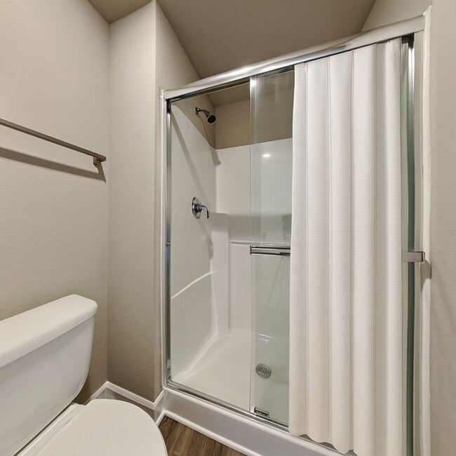 Building Photo - Charming 3-Bed, 2-Bath Home in Blue Springs