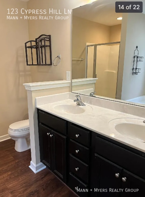 Building Photo - 123 Cypress Hill Ln