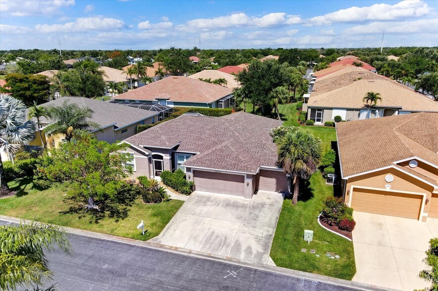 Building Photo - 16901 Colony Lakes Blvd