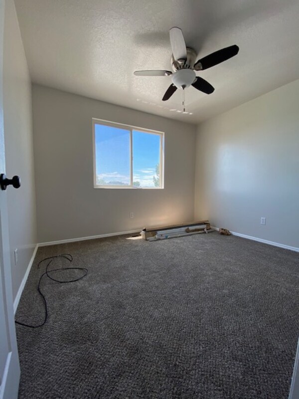 Building Photo - 2022 N 850 W