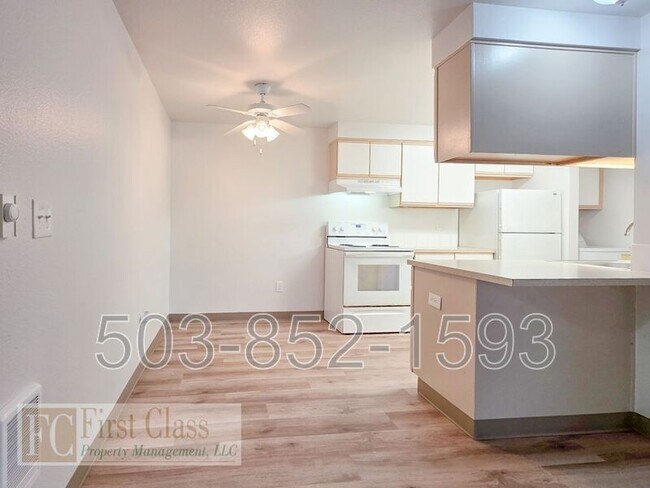 Building Photo - 1255 NW 183rd Ave