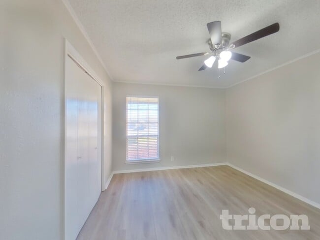 Building Photo - 6963 Downey Ct