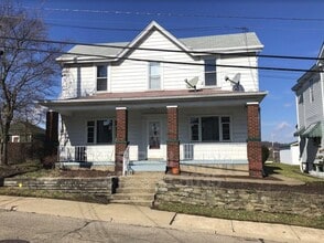 Building Photo - 230 Magazine St