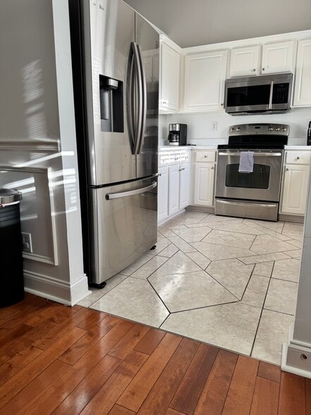 Building Photo - 601 Catrina Ct