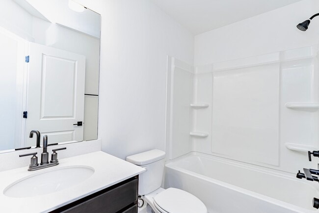 Building Photo - 1435 Darrowby Wy