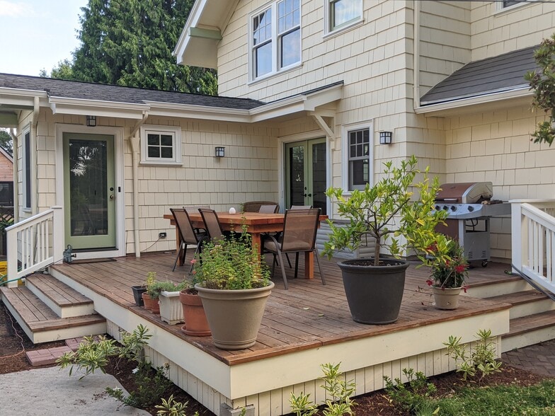 Back deck - 2216 SE 24th Ave