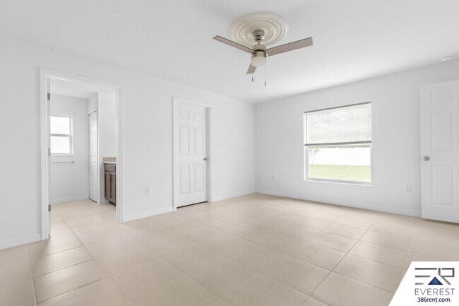 Building Photo - 6 Sellner Pl