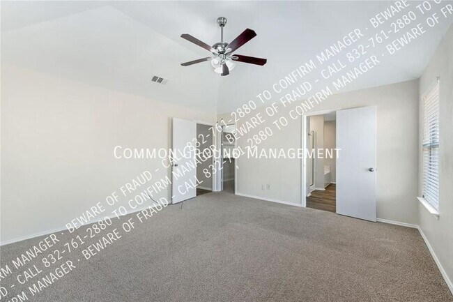 Building Photo - 1118 Grace Dr