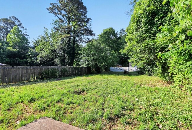 Building Photo - 3 Bedroom Home located in Lincoln Heights!