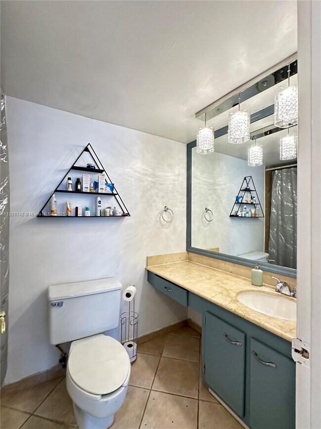 Building Photo - 6770 Indian Creek Dr
