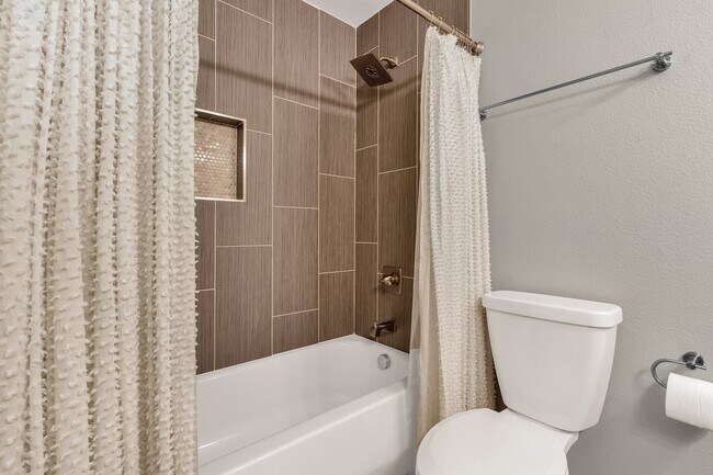 Building Photo - 6165 N Granite Reef Rd