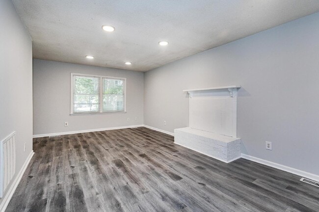 Building Photo - 121 Noel Ann Ct