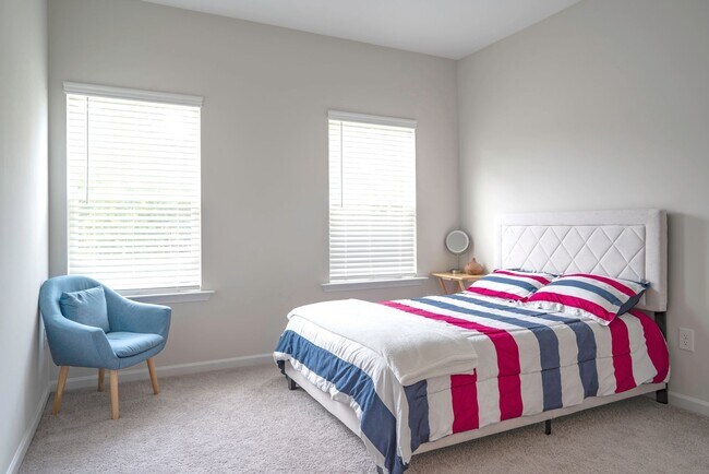 Building Photo - Spacious 4BR House in Raleigh