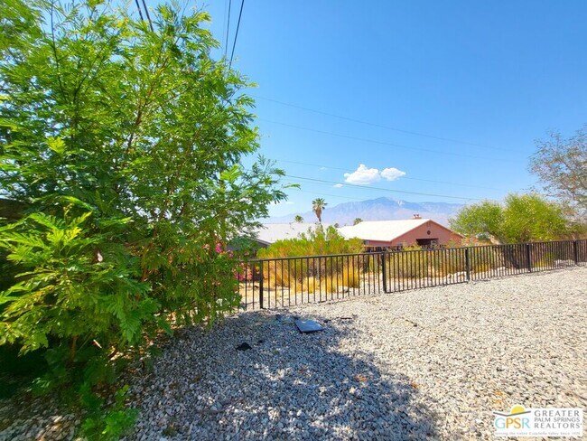 Building Photo - 66365 Cactus Dr