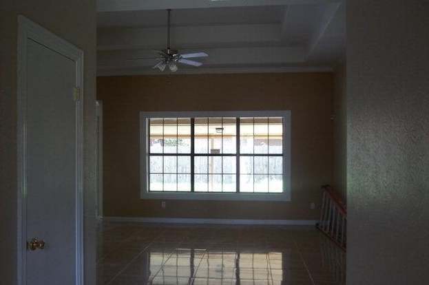Building Photo - 3821 Oriole Ave