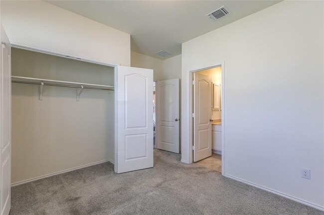 Building Photo - 8203 Knoxville Trl