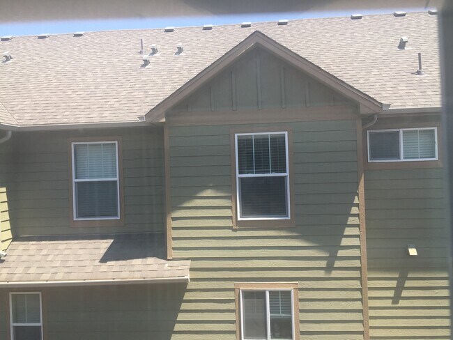 Building Photo - 1417 Lamborn Way