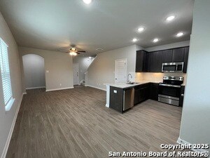 Building Photo - 405-407 Emma Dr