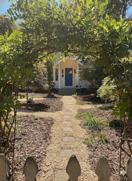 Building Photo - 309 Atlanta Ave SE