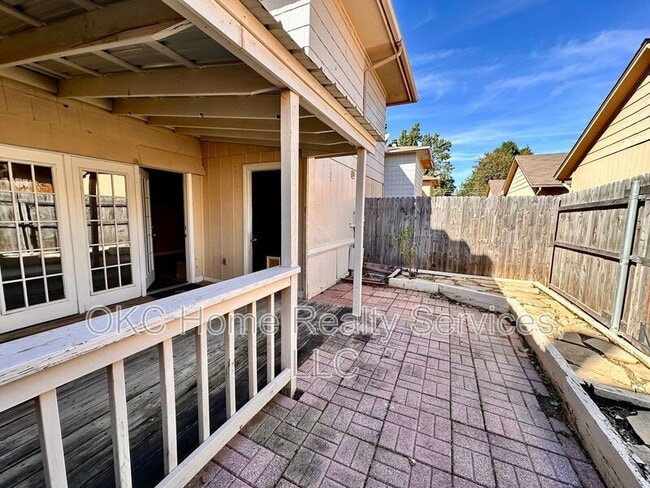 Building Photo - 8141 NW 23rd St