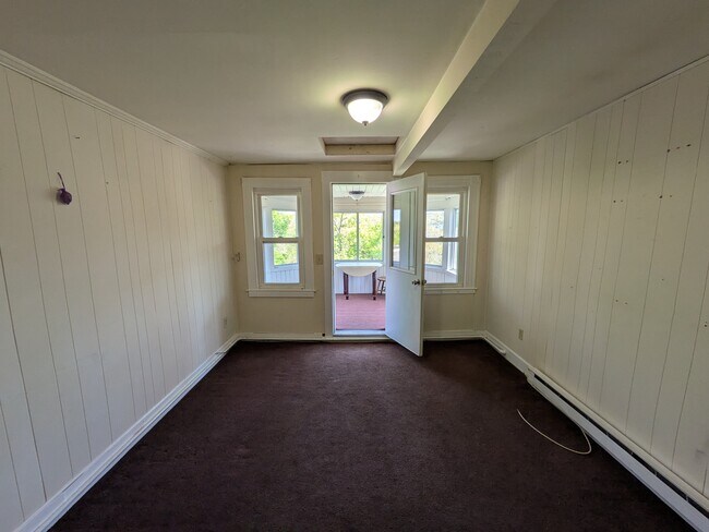 Building Photo - 90 Fairview Ave