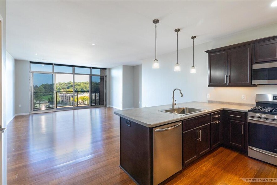 Building Photo - 625 N Segoe Rd