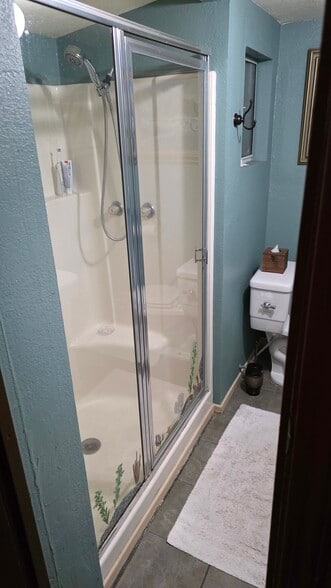 Private Bathroom - 1415 W 49th St