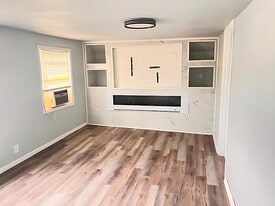 Building Photo - 204 Island St
