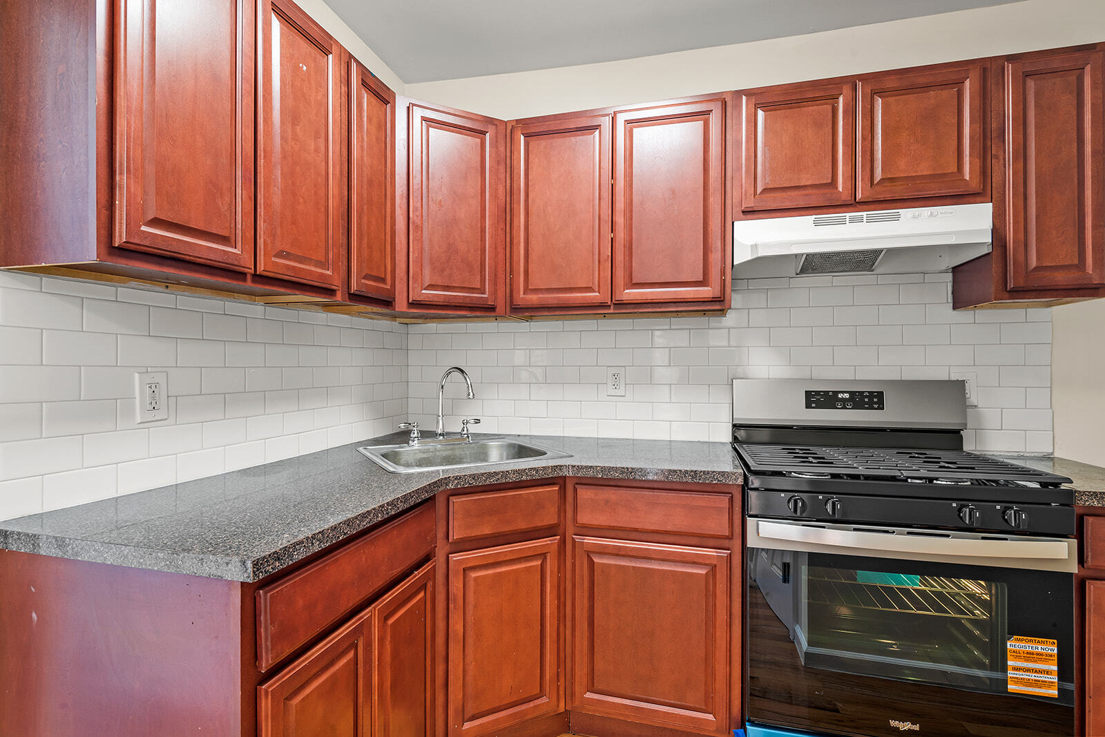 Building Photo - 295 Goldsmith Ave