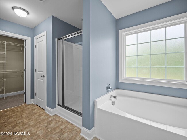 Building Photo - 112 Kenna Ct