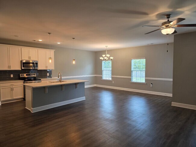 Building Photo - Belmont Glen! South Effingham Schools! Community Amenities!