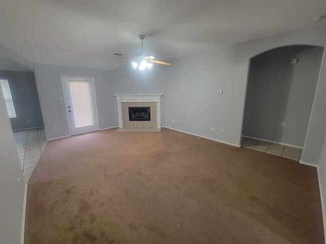 Building Photo - 12637 Carpenter Ln