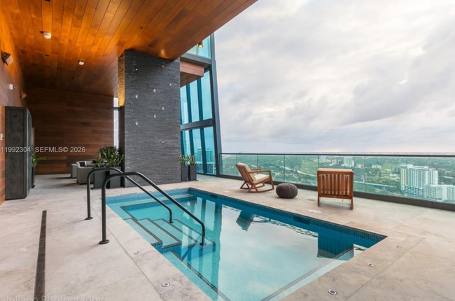 Building Photo - 1451 Brickell Ave