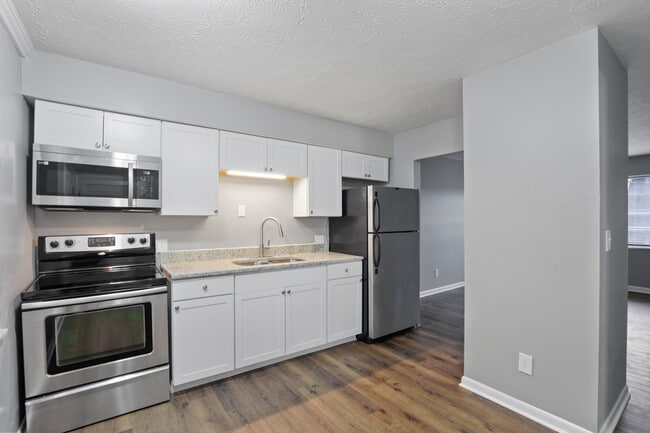 Building Photo - Concord Manor Apartments