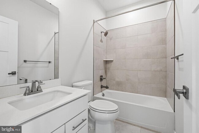 Building Photo - 30 Dolcie Ln